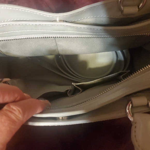 New ☆ Vintage. Rebecca Minkoff Lg. Bedford Satchel Brand New in Perla - Picture 3 of 9